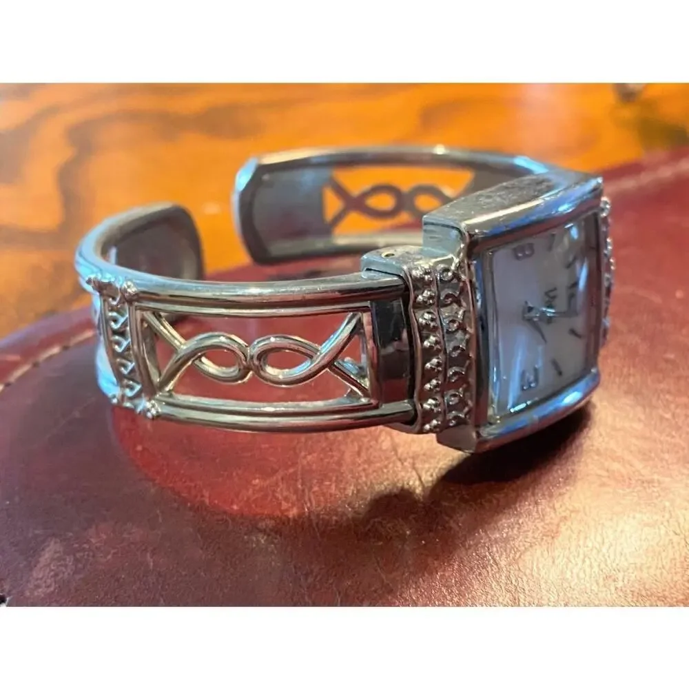 Women's 24mm Silver Tone Vivani Bangle Bracelet Watch, MOP Face